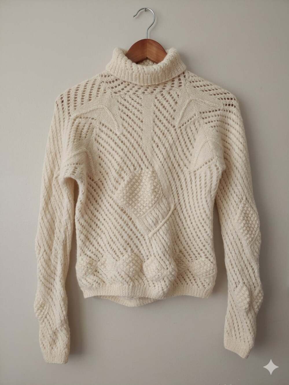 Needleworks Vintage Hand Knit Wool Turtleneck Women's Sweater Cream Size S/XS